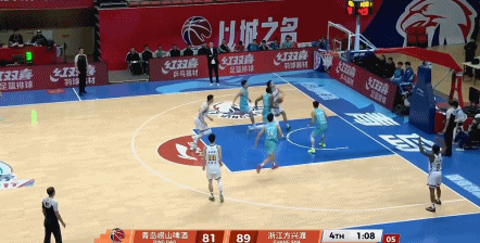 乐鱼体育app下载-险遭29分大逆转！王博：第四节从防守做起，多进行球轮转稳住局势